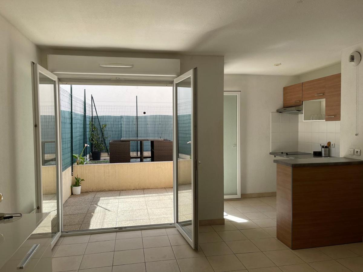 Superbe studio de 31m en rez de jardin Saint-Laurent-du-Var Exterior foto