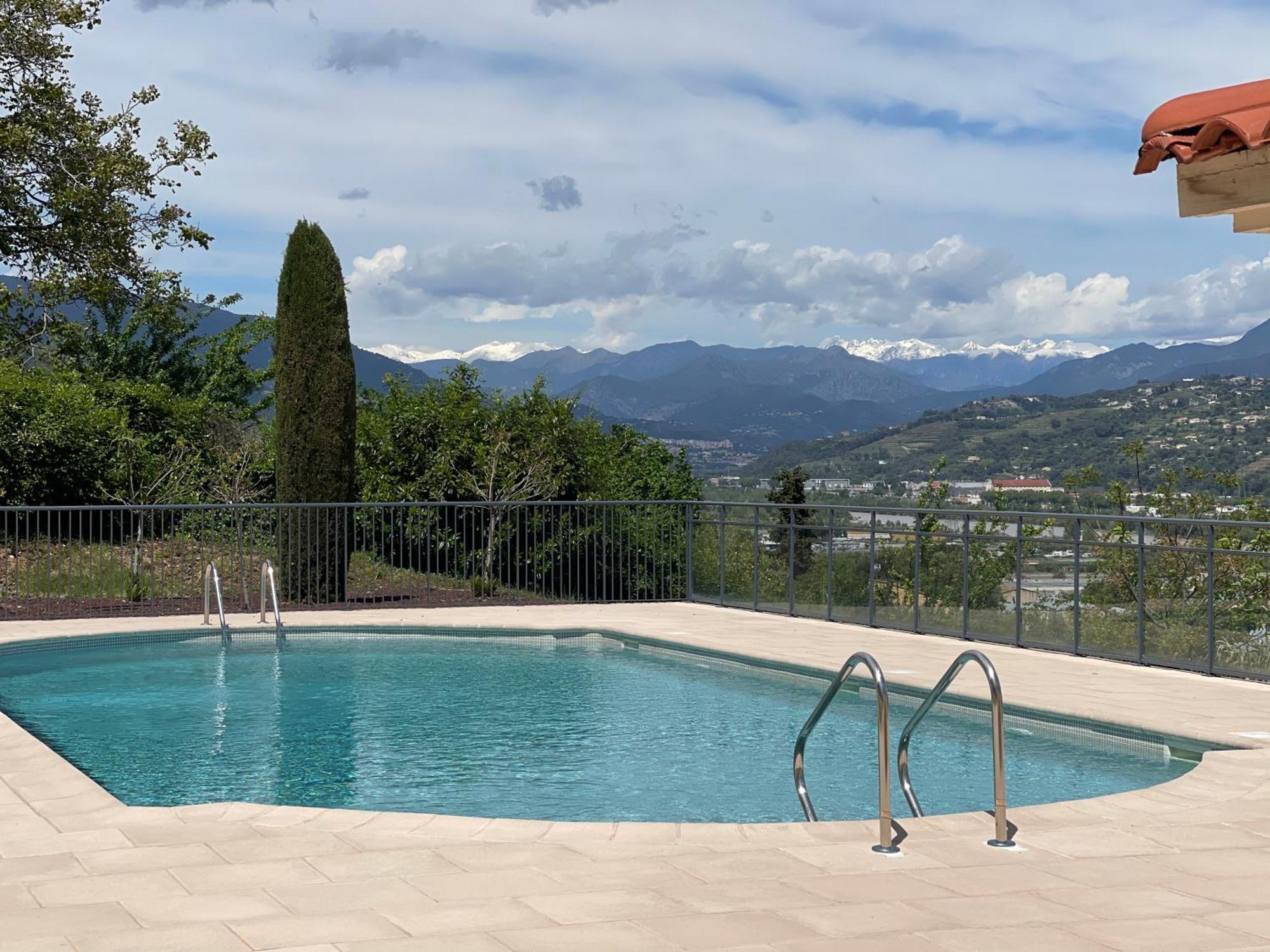 Superbe studio de 31m en rez de jardin Saint-Laurent-du-Var Exterior foto